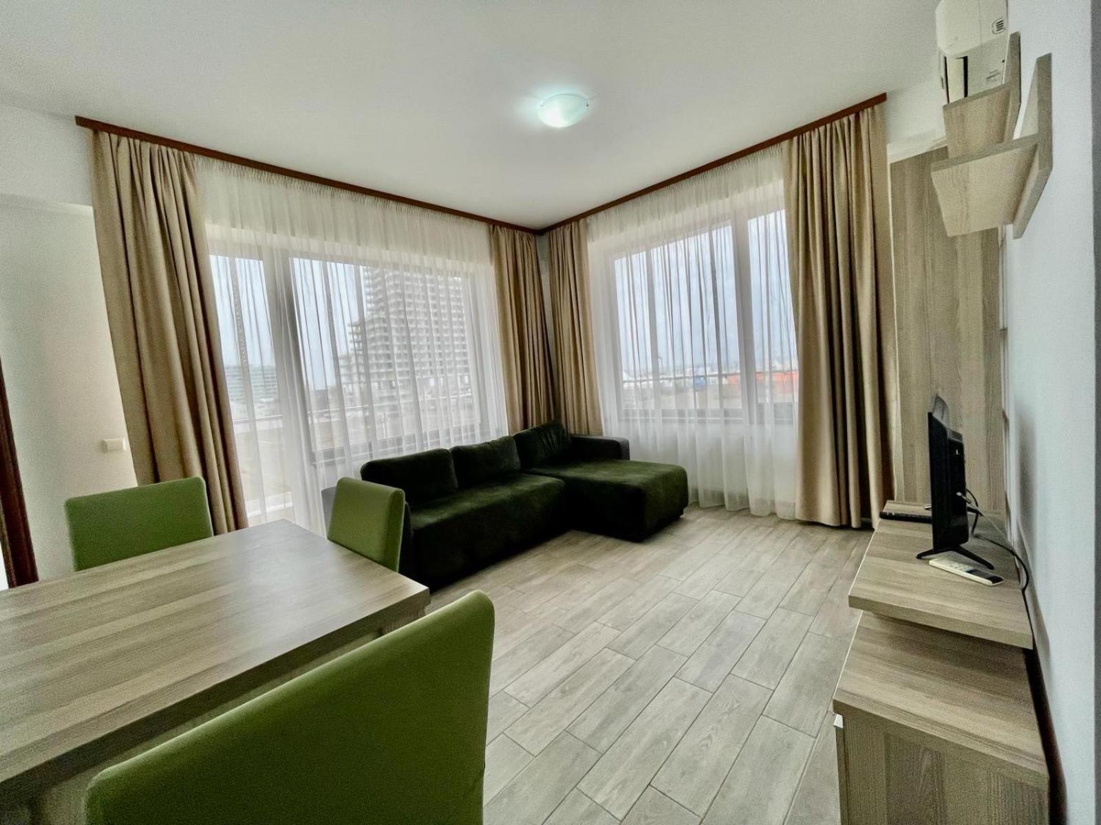 Summerland Apartmants Mamaia Nord Exterior foto