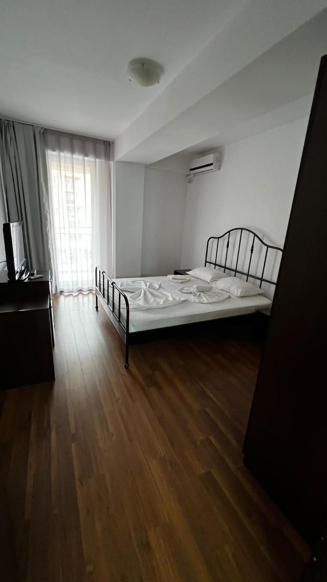 Summerland Apartmants Mamaia Nord Exterior foto